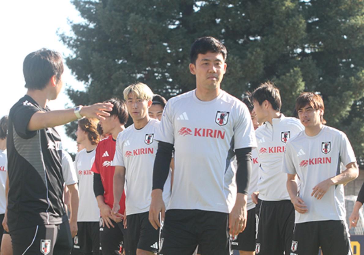 体育娱乐-远藤航：要是我们的阵容连世界杯也进不了，还谈什么夺冠