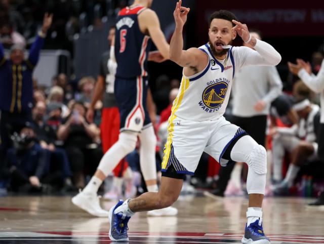 安全体育平台-库里状态回暖收割41分 球迷嘲讽激励出最好格林